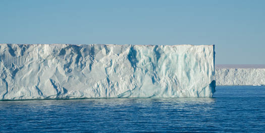 The stunning sights of Liefdefjorden