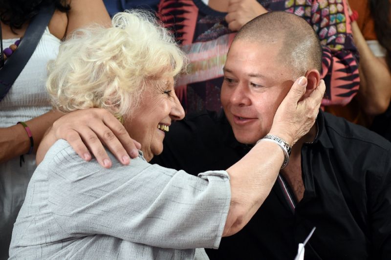 Mother and son reunited after 38 years of searching