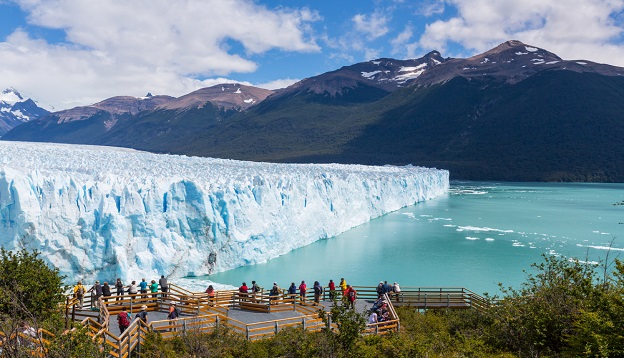 Side angle of the Perito Moreno Glacier, 