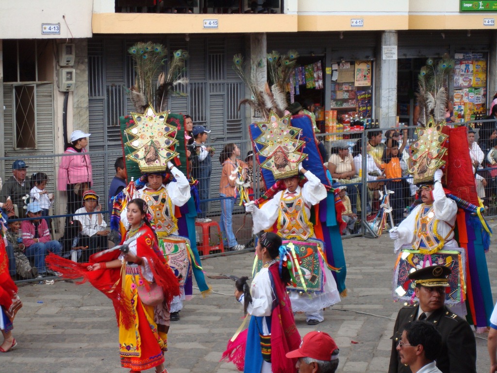 Ecuadorian people dancing