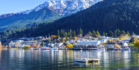 Arrive New-Zealand & Transfer to Pre-Departure Hot