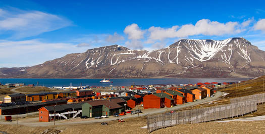 Disembark in Longyearbyen