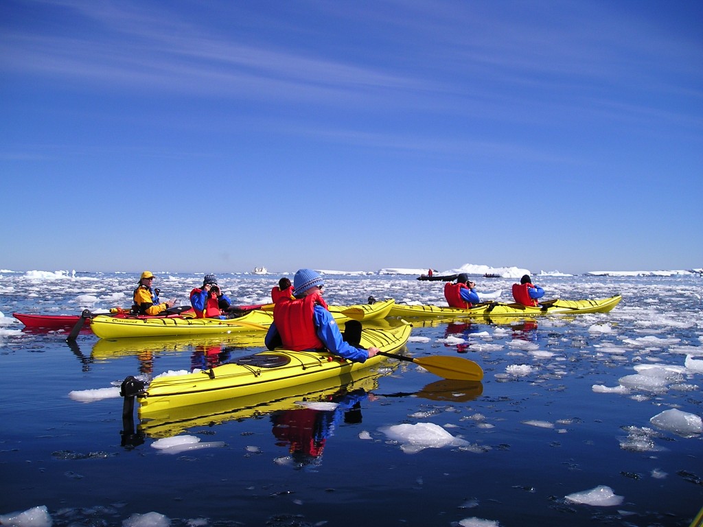 antarctica kayaking