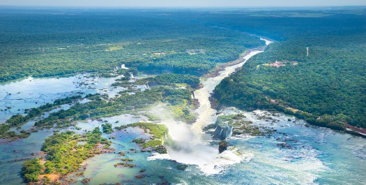 Explore the Argentinian Iguazu Falls